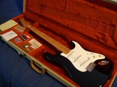 Fender Stratocaster - Reissue Strat Colors — 1983%20%2757%20black