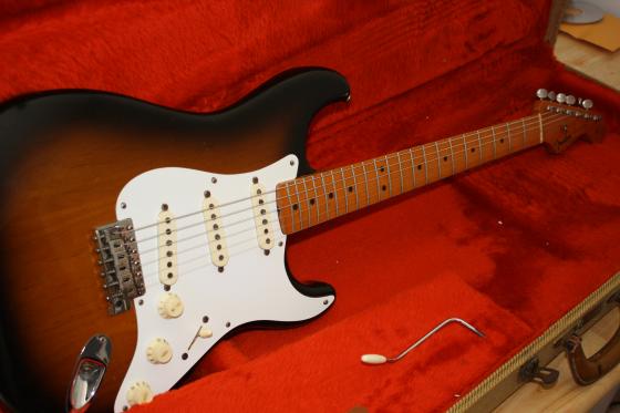 Fender 1982 American '57 Reissue Strat. $4000 — 007 5