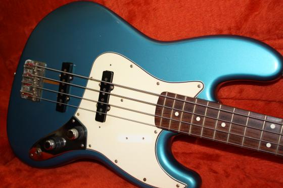 1988 Fender '62 Reissue Jazz Bass - SOLD. — 007 9