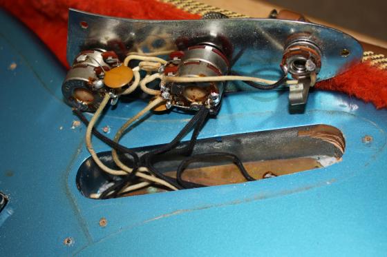 1988 Fender '62 Reissue Jazz Bass - SOLD. — 018 7