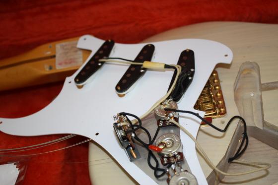 1987 Fender '57 Mary Kay Reissue Strat - SOLD — 044 3