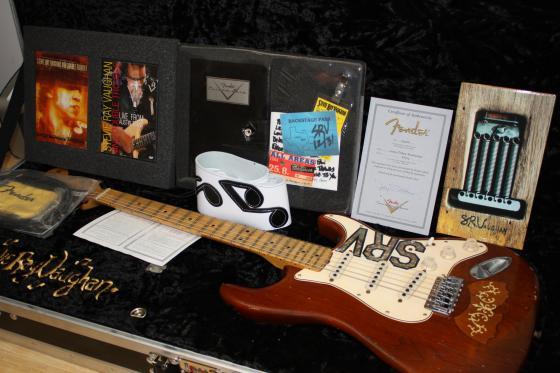 Fender Custom Shop Stevie Ray Vaughan SRV Lenny Tribute Stratocaster - SOLD. — 045 1 0