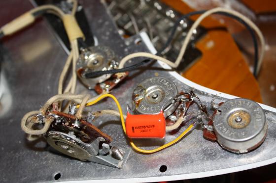 1986 Fender '62 Reissue Strat - SOLD. — 097 0