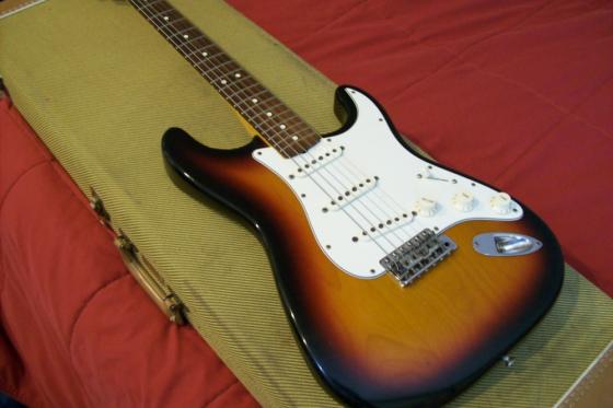 1989 Fender '62 Reissue Stratocaster - $2399. SOLD — 100 0105