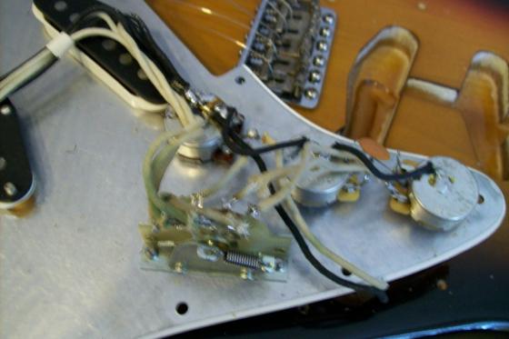 1989 Fender '62 Reissue Stratocaster - $2399. SOLD — 100 0120