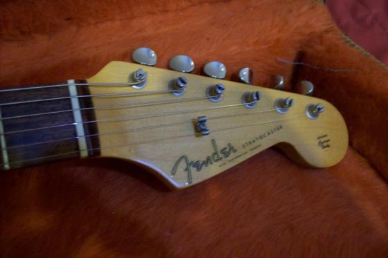 1989 Fender '62 Reissue Stratocaster - SOLD — 100 0181