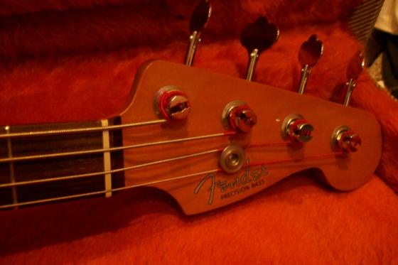 1988 Fender '62 Reissue Precision Bass. V033059 - Sold — 100 0281