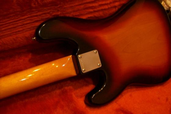 1988 Fender '62 Reissue Precision Bass. V033059 - Sold — 100 0285