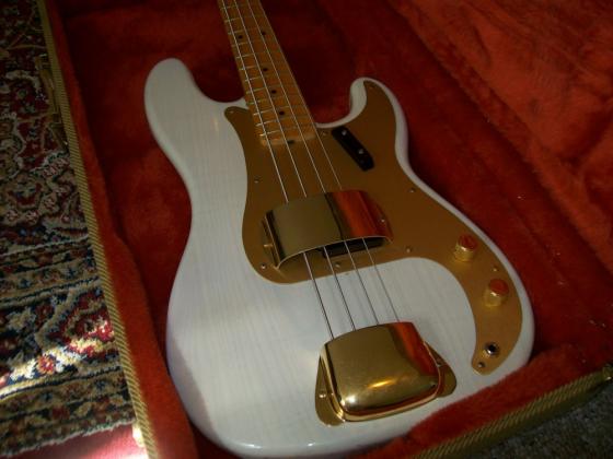 1989 Fender '57 Reissue Precision Bass. V030004 - Sold — 100 1409