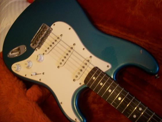 1988 Fender '62 Reissue Stratocaster - SOLD. — 100 2514