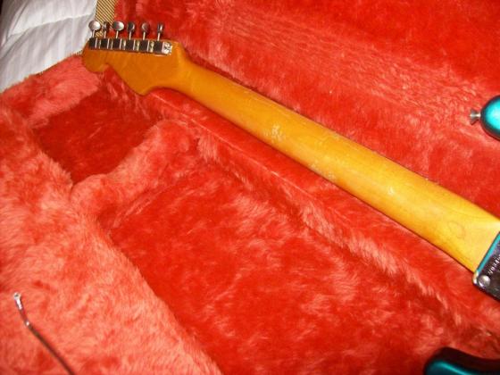 1988 Fender '62 Reissue Stratocaster - SOLD. — 100 2518