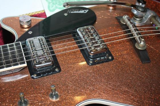 Gretsch Masterbuilt 59 Duo Jet relic in Champagne Sparkle - $ 4225 — 1261