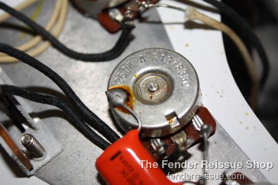 1984 Fender '57 Reissue Strat - SOLD. — 135