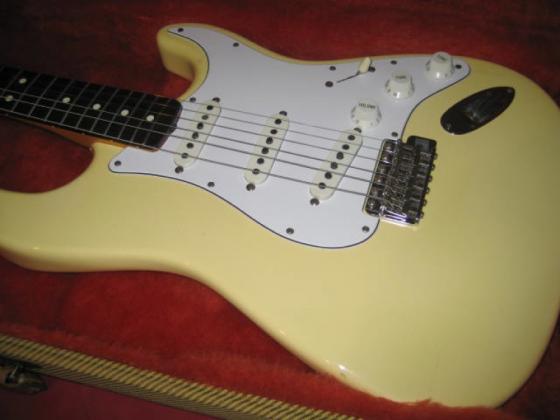 1989 '62 Fender Reissue Stratocaster - $2599. SOLD.