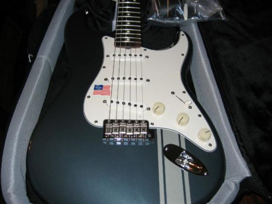 fender john mayer charcoal frost metallic stratocaster