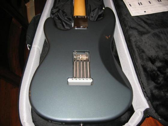 fender john mayer strat charcoal frost metallic CFM stratocaster