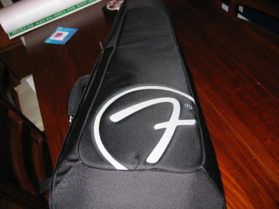 fender john mayer incase guitar case