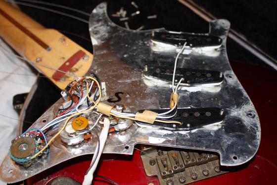 1980 fender the strat electronics and pickups