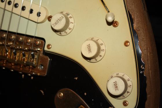 Fender John Mayer Limited Edition Black1 Custom Shop Masterbuilt Stratocaster