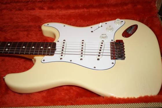 1988 Fender '62 Reissue Stratocaster - $2200. SOLD.