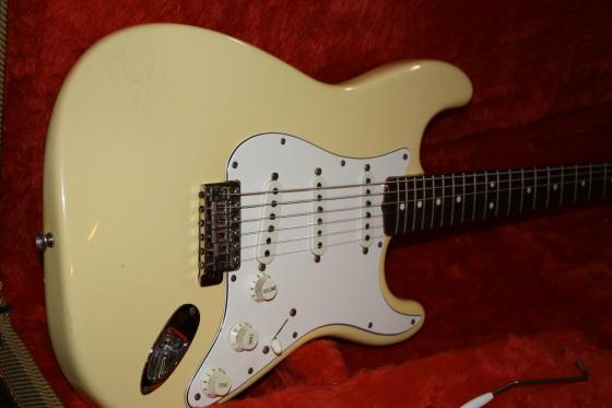 1988 Fender '62 Reissue Stratocaster - $2200. SOLD.