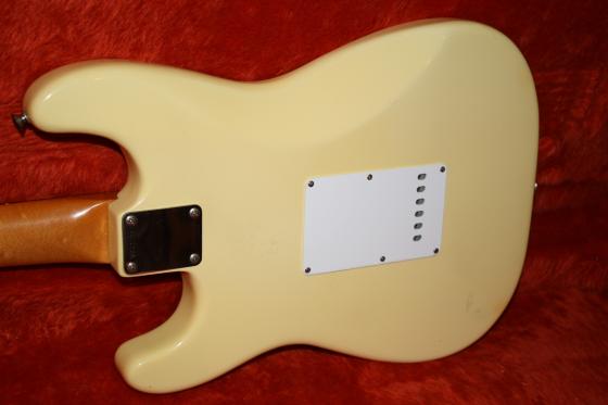 1988 Fender '62 Reissue Stratocaster - $2200. SOLD.